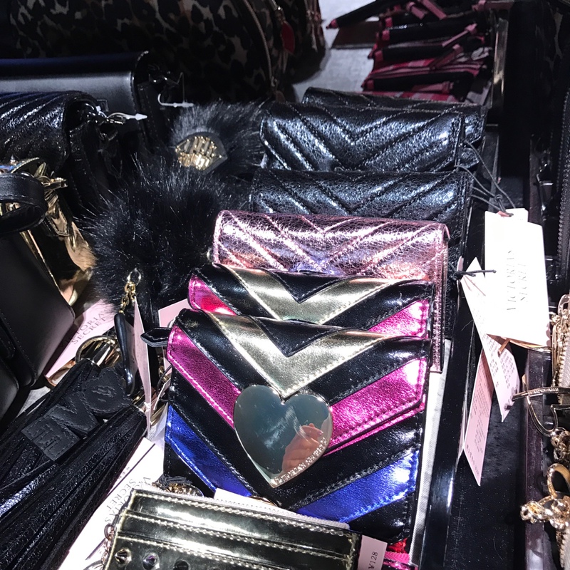 Authentic Victoria's Secret Vs Rainbow Heart Stripe Short Wallet 70% off Coin Purse Wallet Authentic Victoria's Secret Vs Rainbow Heart Stripe Short Wallet 70% off Coin Purse Wallet