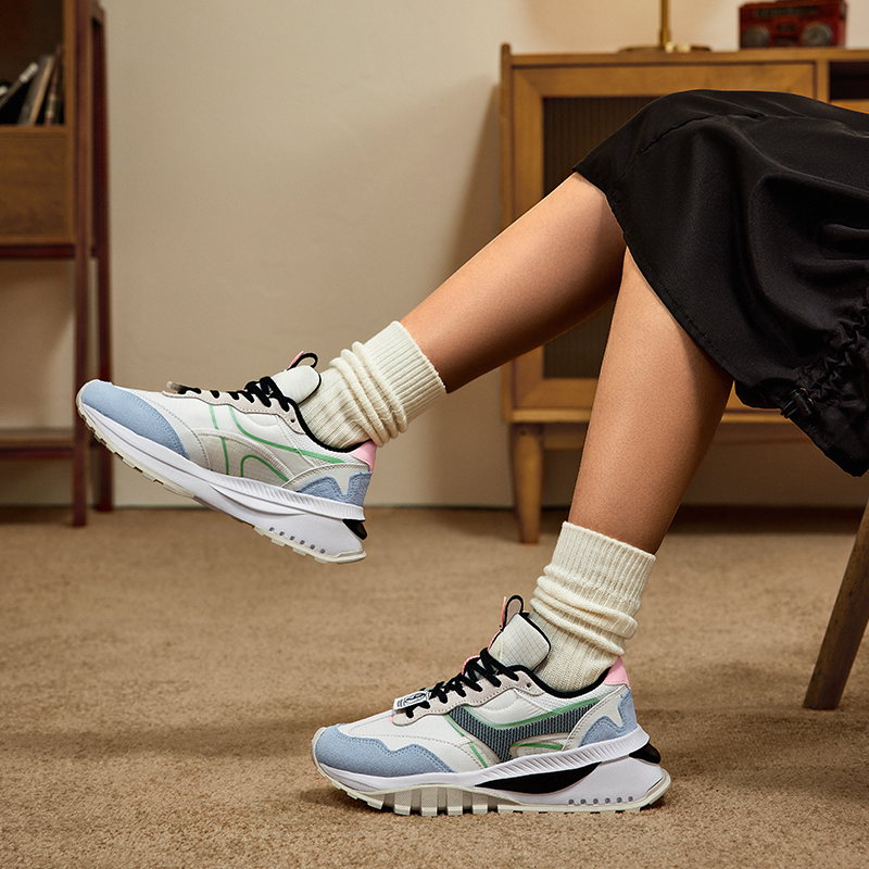 China Li-Ning Fangyuan Evo Women's Casual Shoes 2024 New Classic Fashion Low-Top Sneakers Agcr228