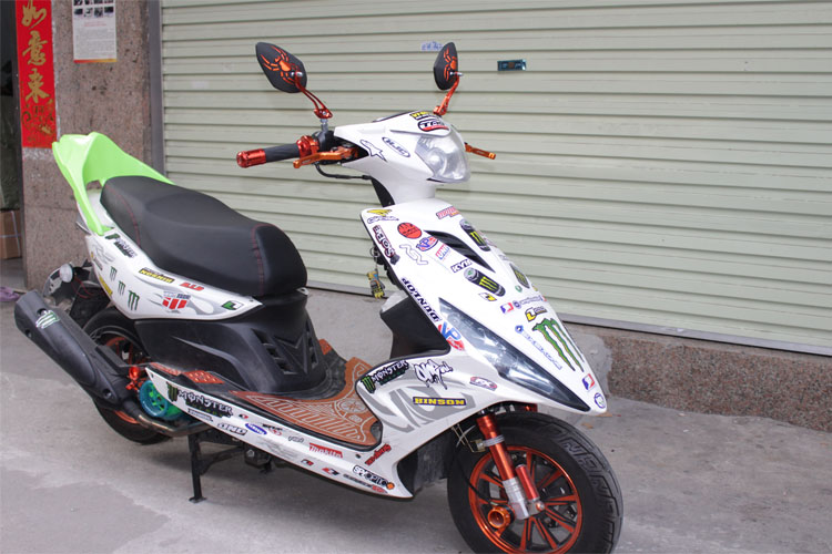 Wholesale supply motorcycle electric scooter modified jack-o'-lantern RSZ Fuxi JOG qiaoge Fast Eagle mirror