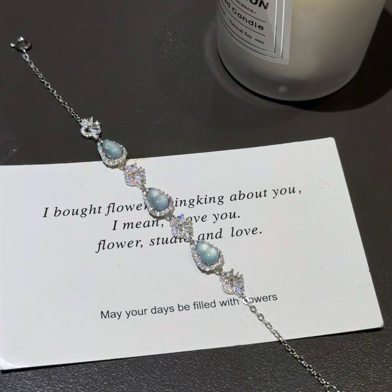 Blue Water Hyacinth Bracelet, Pure Silver S925, Trendy and Dazzling, Exquisite High-End Chain, Gift for Friends Blue Water Hyacinth Bracelet, Pure Silver S925, Trendy and Dazzling, Exquisite High-End Chain, Gift for Friends