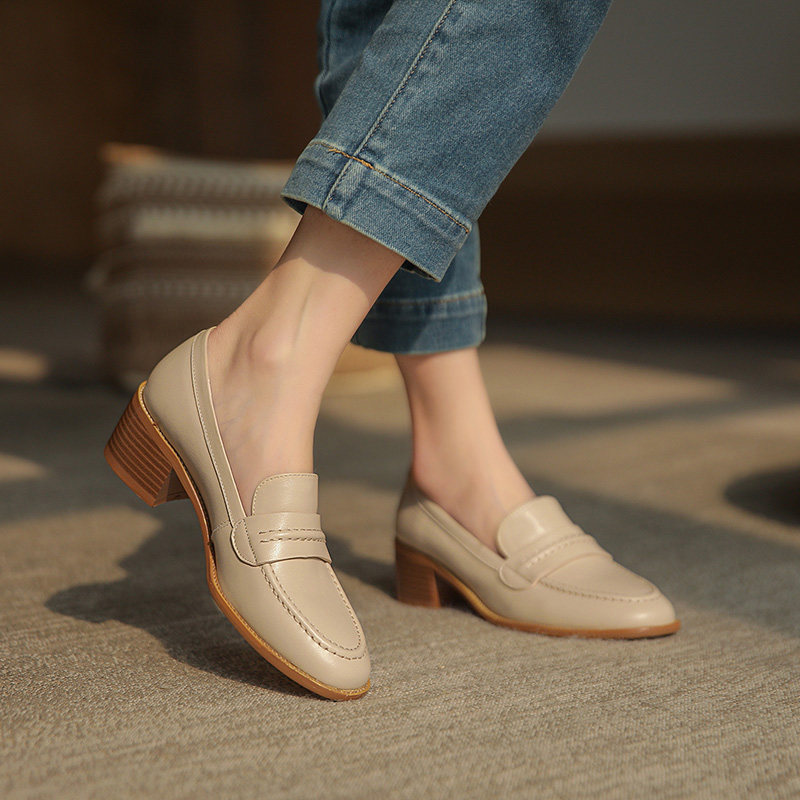 Orange peel CHEN2022 new retro leather bag shoes women's round head medium thick heel loafers British style small leather shoes