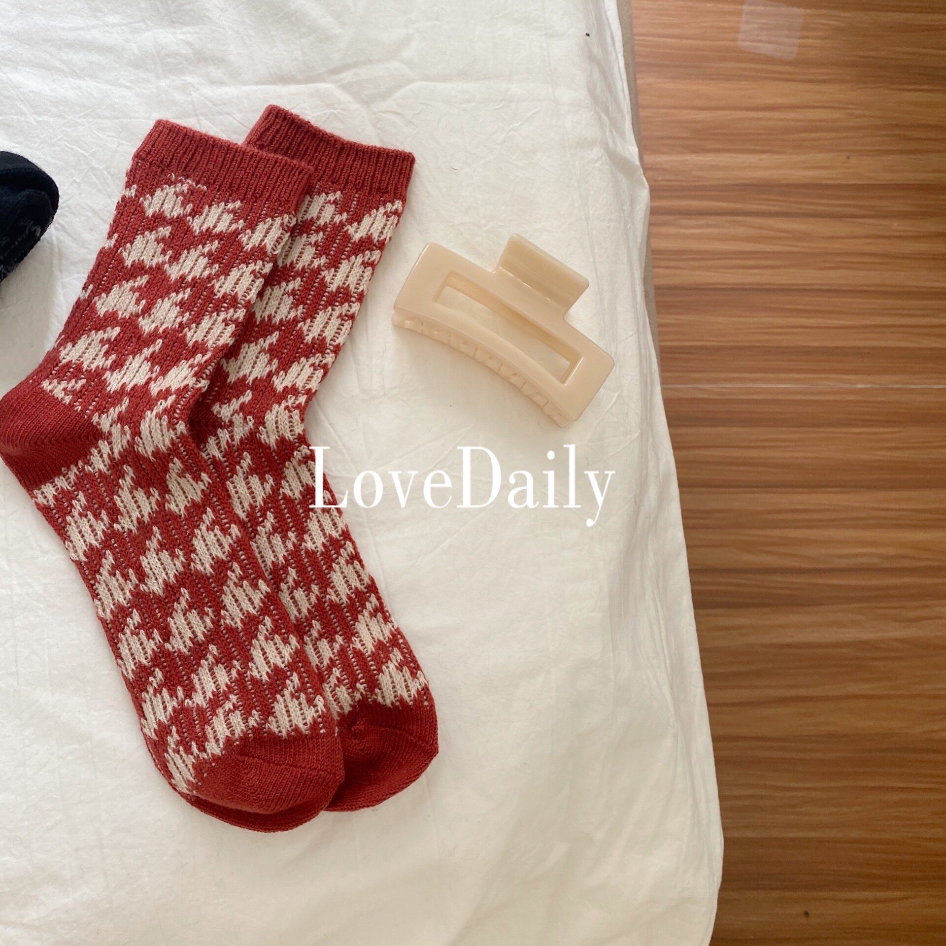 Happy every day, the first pair of thick socks in autumn ~ Qiufeng pastoral houndstooth knitted cotton socks in the tube socks women's socks 28 - Taobao