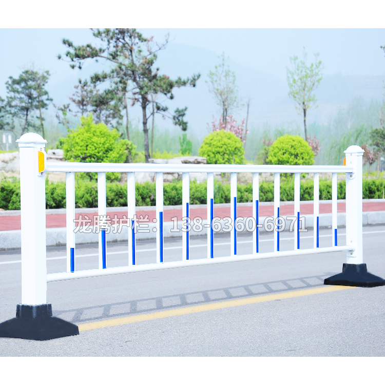 Road guardrail Municipal traffic highway road Beijing-style guardrail anti-collision sidewalk road construction road isolation fence