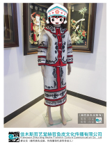 Hezhe fish skin non-relic fish skin painting Salmon skin Ethnic Minority Clothing Museum collection level