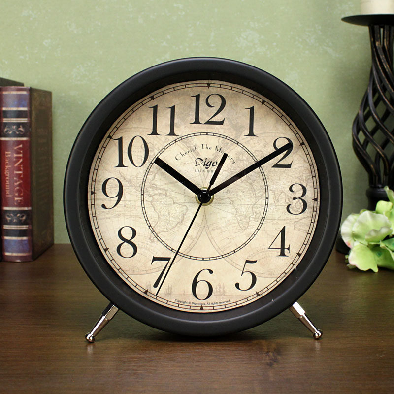 Living room watch and watch swing table seat clock pendulum piece American retro creative home desktop clock TV cabinet placed sitting clock