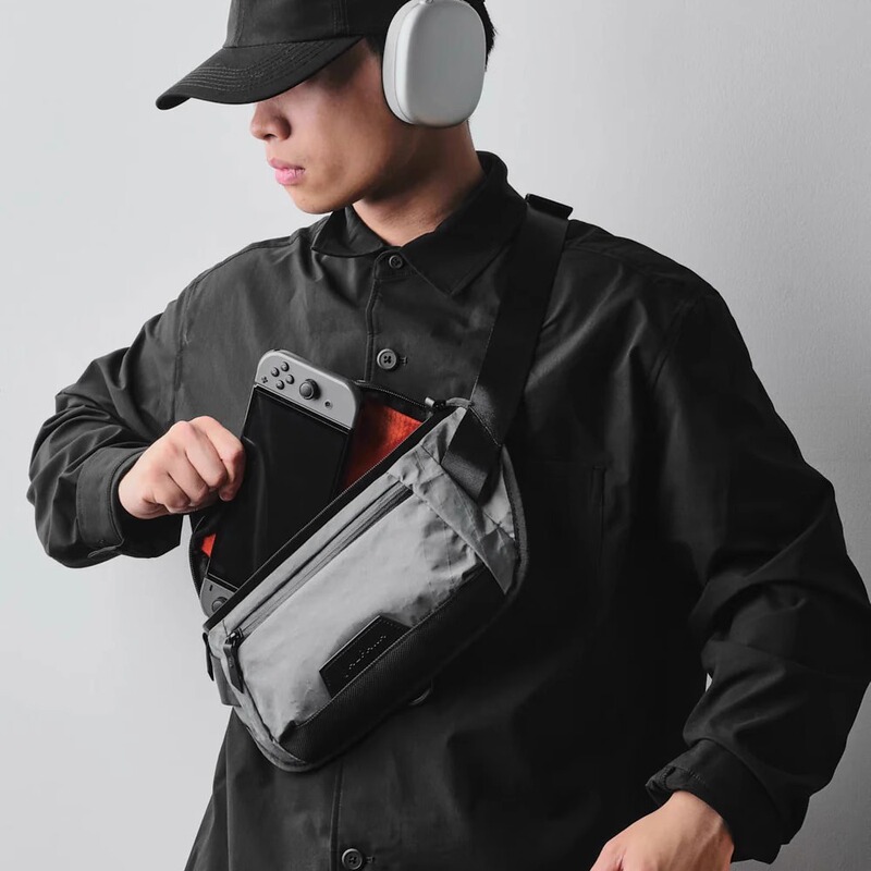 Australian Alpaka Bravo Sling Mini V2 X42 Vx21 300D Black Small Waist Bag V2 Australian Alpaka Bravo Sling Mini V2 X42 Vx21 300D Black Small Waist Bag V2