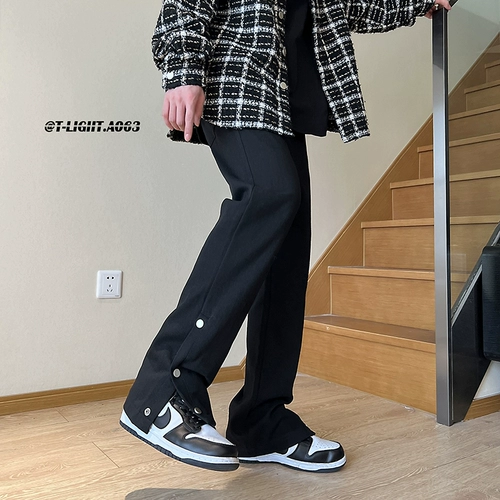 Черные весенние дизайнерские джинсы, трендовые ретро штаны, облегающий крой, тренд сезона, по фигуре