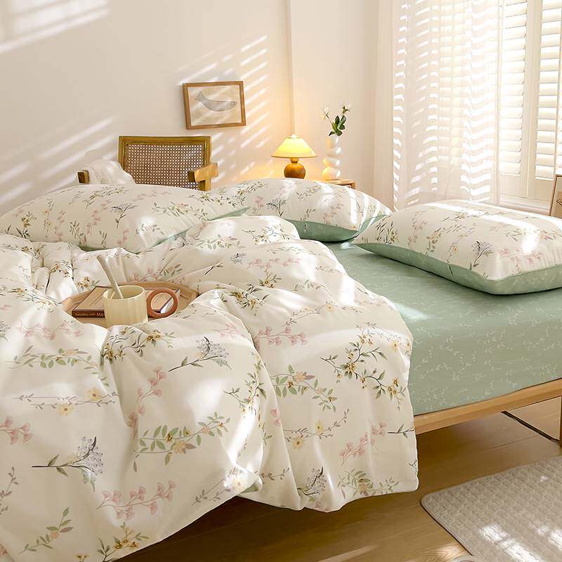 Pastoral fresh and romantic small floral cotton bed four-piece ins literary girl simple cotton quilt cover fitted sheet