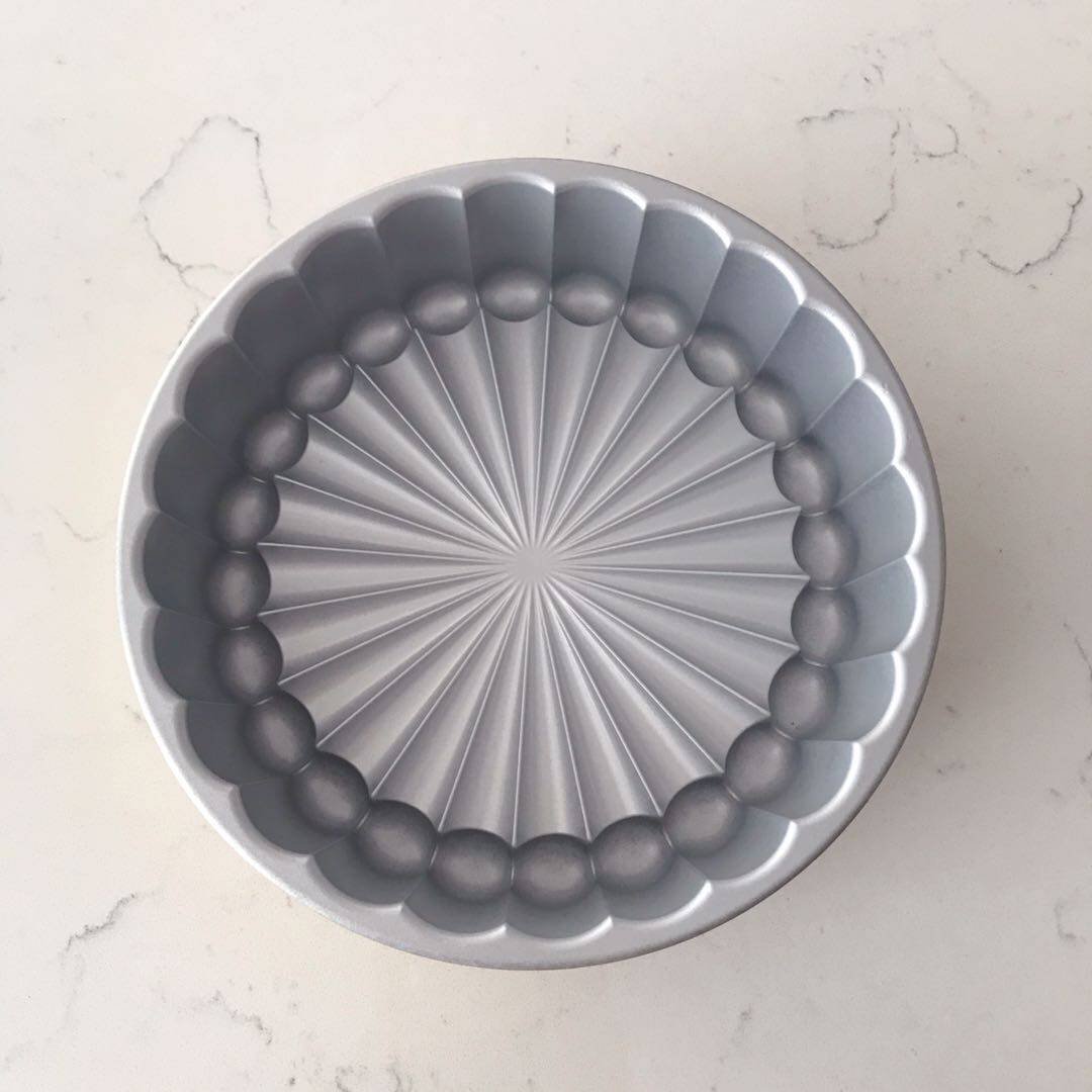 现货美国代购nordic Ware Gold夏洛特磅蛋糕模金色不沾烤盘6cup