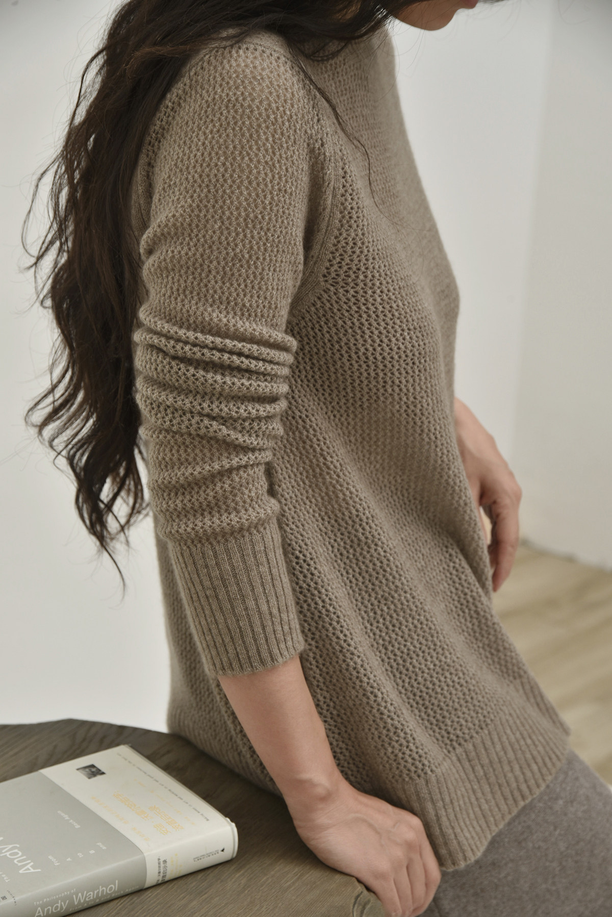 APCSHOP Recommended Autumn Winter New Style Suede Tip Pure Color Lady Long Sleeve Round Neckline Knit Small Hollowed-out Cashmere Cardiff