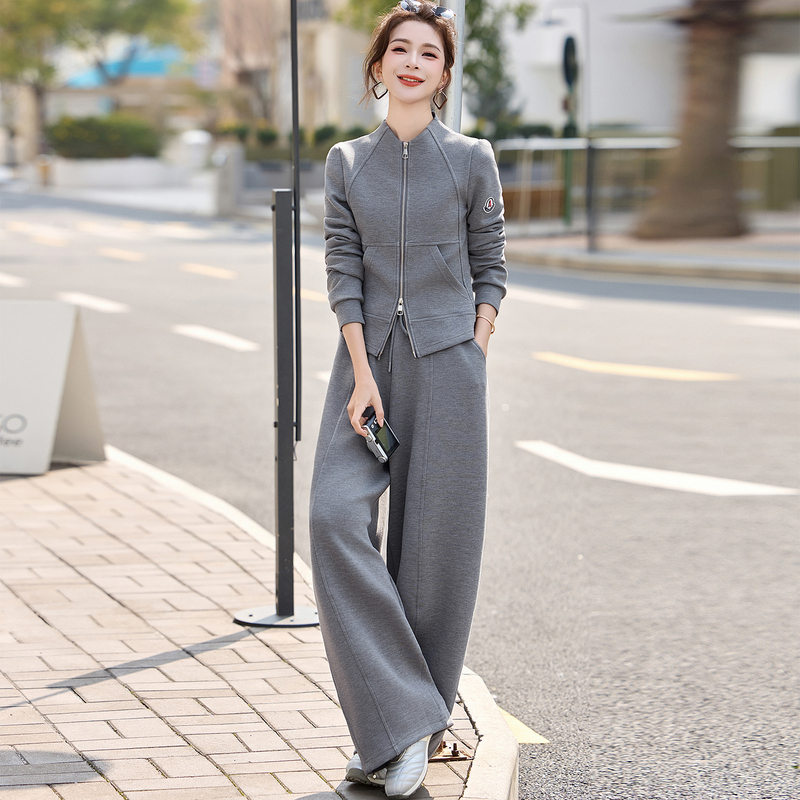 Casual Sports Suit for Women 2026 Spring New Style Gray Cardigan Wide-Leg Pants Trendy Lazy Style Two-Piece Set This Year