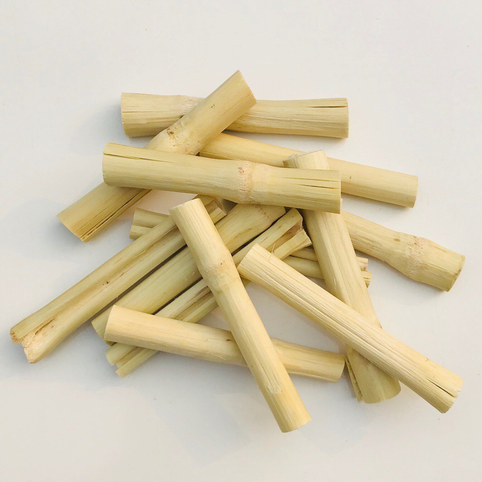 Sweet Bamboo Mill Tooth Stick Bite Wood Branches Grinding Tooth Sweet Bamboo Rabbit Dragon Cat Dutch Pig Guinea Pig Grinding Tooth Supplies Snacks