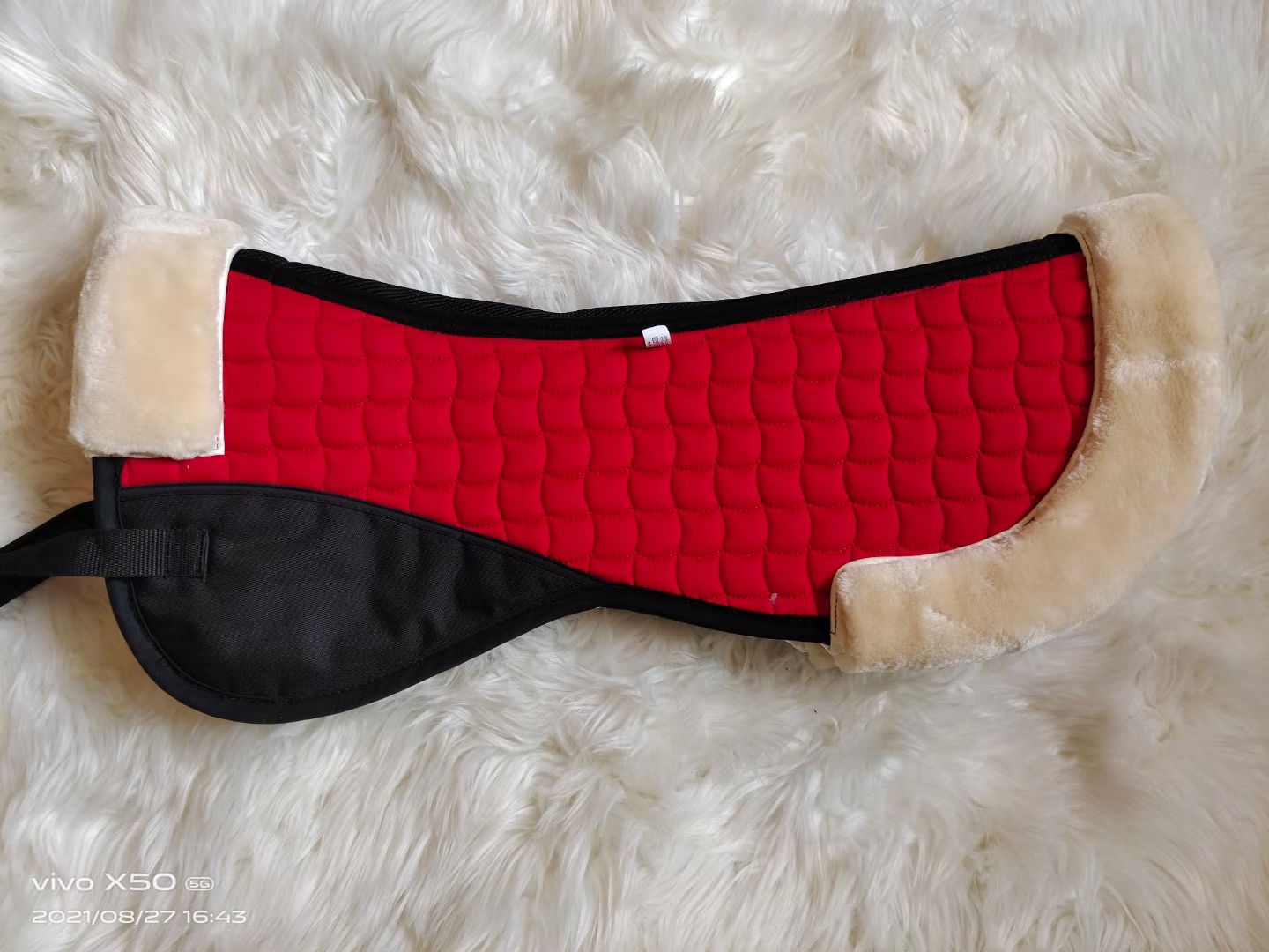 Equestrian balance cushion sweatdrawer shock absorbing cushion imitation wool saddle cushion anti-back comfort soft (wool) Supplies