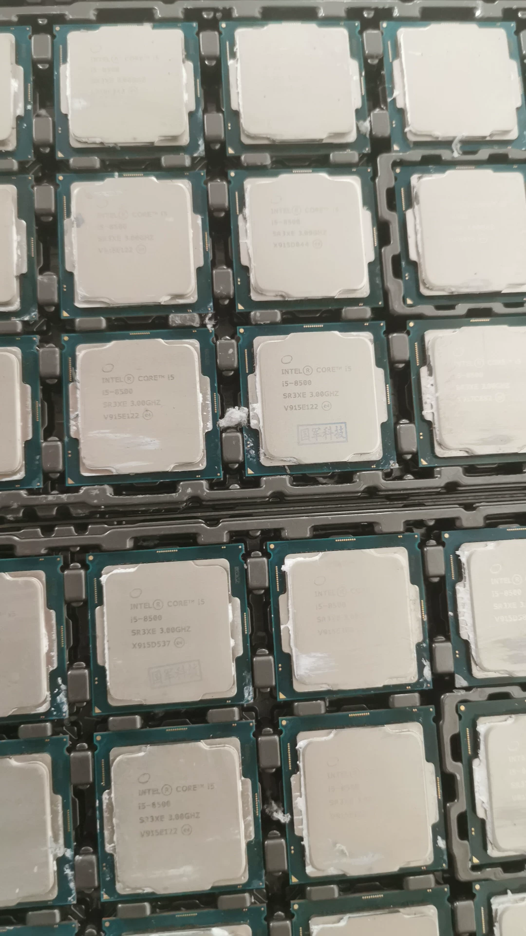 9100 8100 I5 8500 9400 9500 9700i5-i7-9-го поколения 8-го поколения Intel 1151-кштоенный CPU