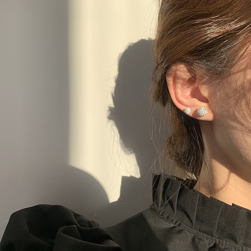 925 Pure Silver Earrings Female Round Earbone Nails Advanced Sensation 2023 New Tide Earrings Temperament Earrings Spring Summer 