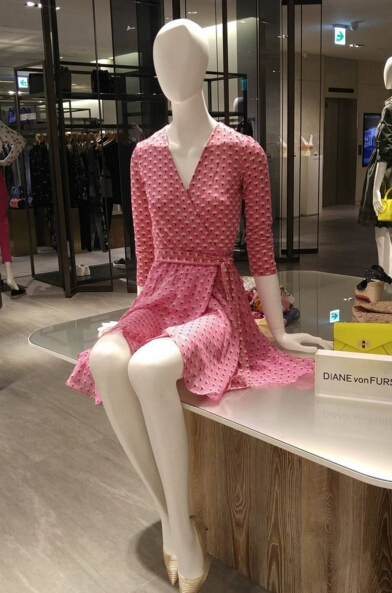 2021 new daisy print d * f wrap dress dài trung bình mỏng mảnh mai lụa voan D váy mặc nhà mùa hè - Sản phẩm HOT