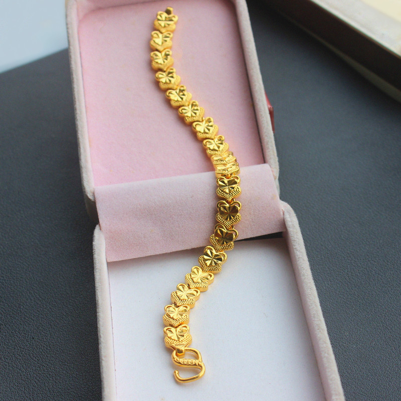 Gold-Plated Bracelet with Wide Surface, Elegant Floral Heart-Shaped Sand Gold Bracelet, a High-End Birthday Gift for Girlfriend or Mother