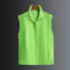 Жилет из двухслойной сетки флуоресцентно-зеленый.