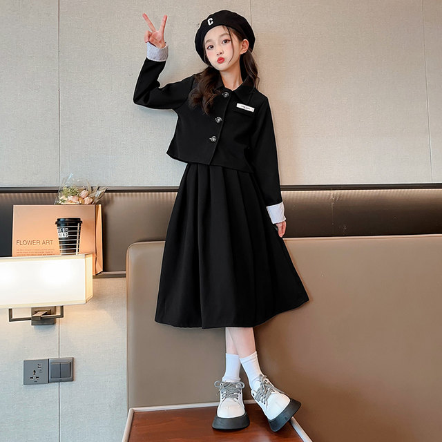 Girls' suit suit spring and autumn 2023 new middle and big boys Han Fan Yinglun style black small suit two-piece skirt