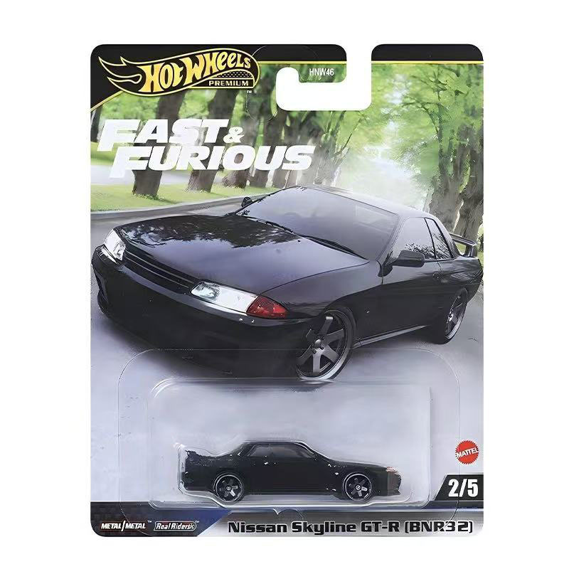Hot Wheels Hnw46 (No. 2 Nissan Gtr32 K Batch) Fast and Furious Alloy Car Model with Red Line and Iron Base Rubber Tires