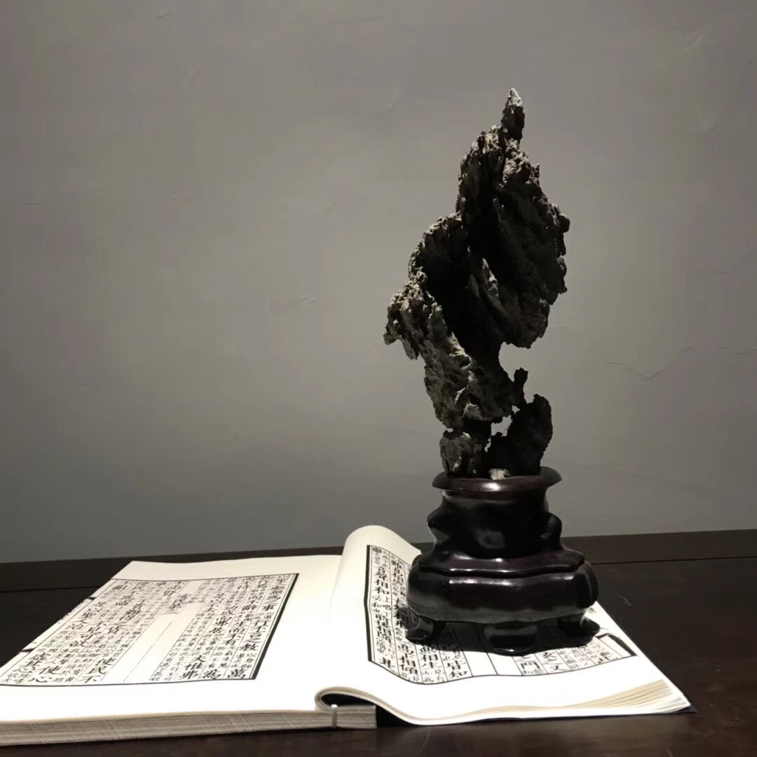 Boutique Taihu Stone Desk Fittings Big Fossil Big Stone Sheet Sheet Lingji Rock Chinese Fittings