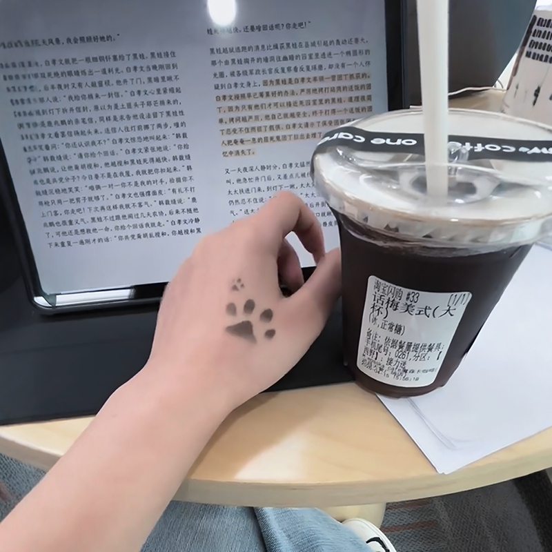 [All Cat Paws] Temperature-Changing Tattoo Stickers, Color-Changing Realistic Stickers, Waterproof and Long-Lasting, Specially Designed for Cute Pets, Not Easy to Fall Off