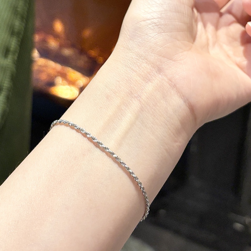 Sterling Silver Twist Bracelet for Men and Women, S925 Silver, Simple and Unique, Minimalist Style, High-End Feel, Plain Chain Without Pendant, Versatile Jewelry