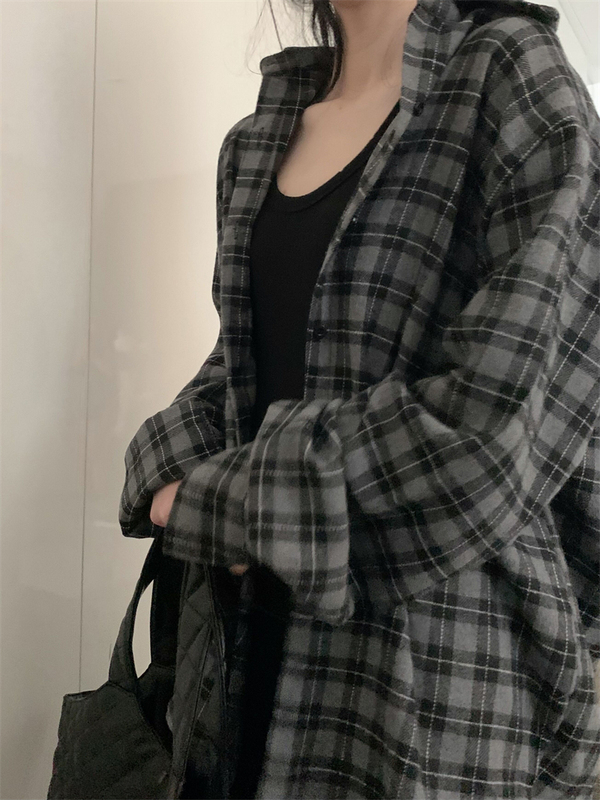 Drapey Dark Gray Plaid Shirt, Loose and High-End Design, Niche Cardigan, Casual and Versatile Shirt Jacket for Spring and Autumn