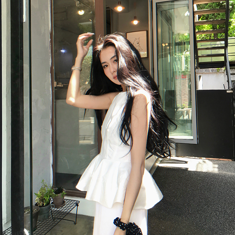 French-Style Three-Dimensional Design, Crisp Skirt Hem, Sleeveless Top, Ruffled Waist-Cinching Vest Top for Women, New Summer Style French-Style Three-Dimensional Design, Crisp Skirt Hem, Sleeveless Top, Ruffled Waist-Cinching Vest Top for Women, New Summer Style