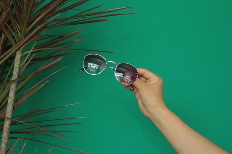 [Loạt tạp hóa] Kính râm khung kim loại 100% UV Bảo vệ ống kính phân cực nylon HD trong kinh bao ve mat khoi anh sang xanh essilor
