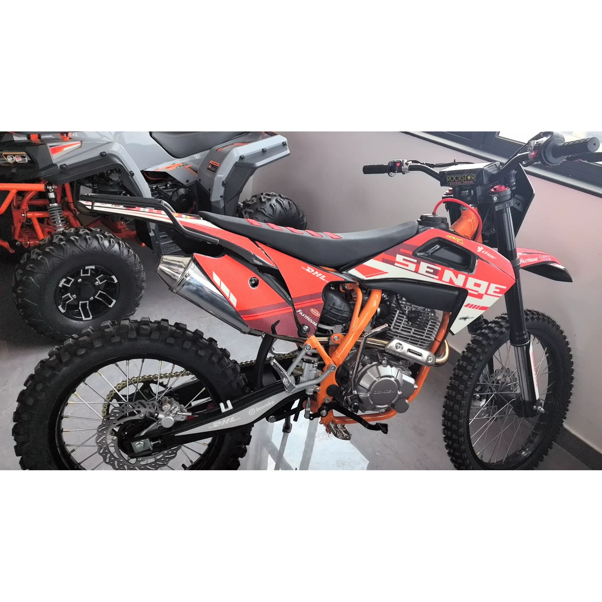 300cc внедорожный мотоцикл внедорожный мотоцикл для взрослых двухколесный внедорожник прохождение по пересечённой местности снег соревнование