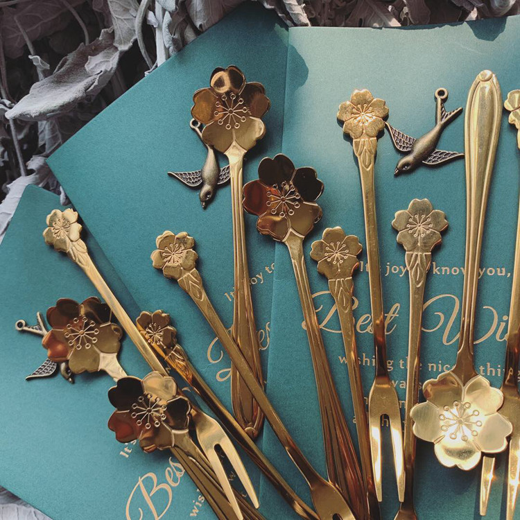 Good-looking creative high-end tableware cherry blossoms stainless steel exquisite spoon Fork mixing spoon ice cream spoon