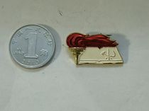 Antiques and cultural relics collection: Torch Workers Peasants and Soldiers Medal 1 3*2 4cm #0171