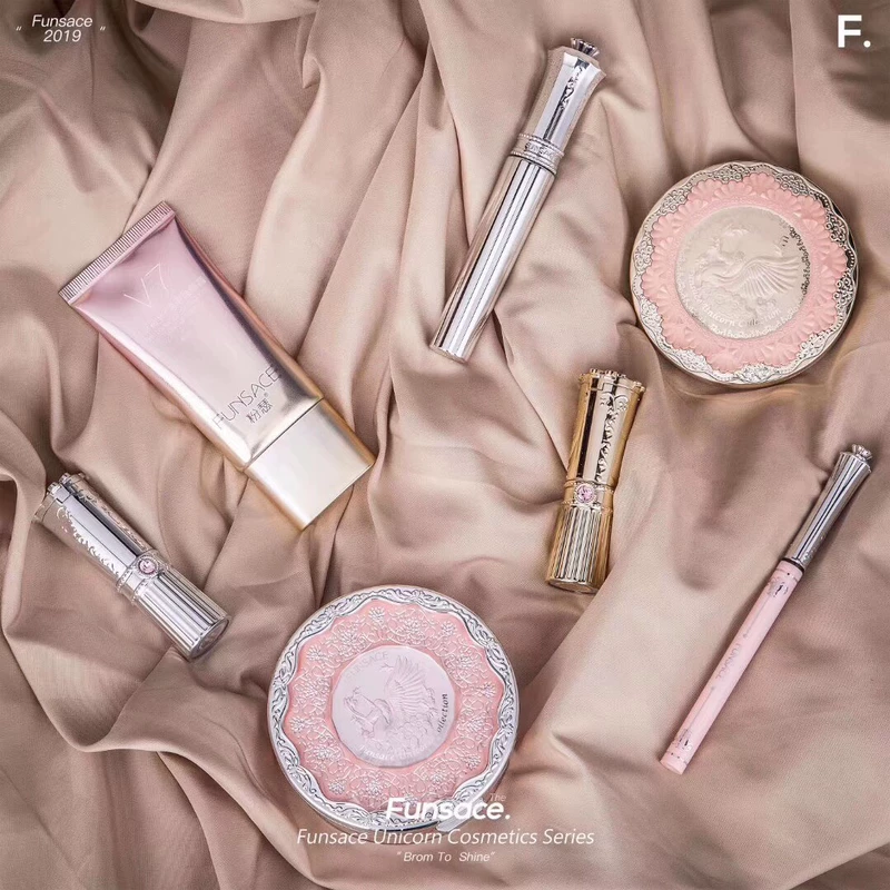 瑟 Bộ trang điểm FUNSACE Bộ phấn phủ Unicorn Powder Air Cushion Series Người mới bắt đầu Học sinh cần thiết màu đỏ - Bộ trang điểm