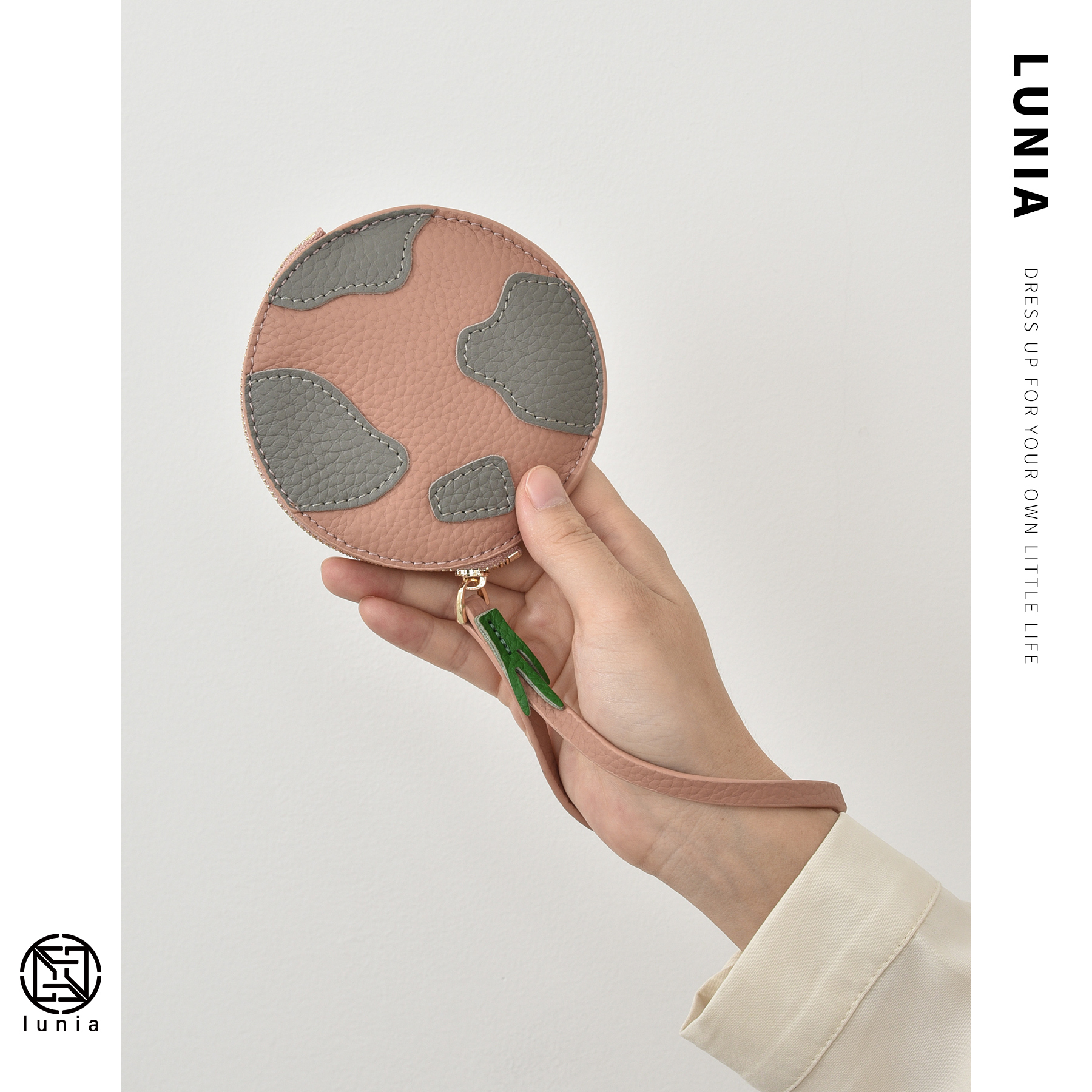 Cute Dairy Cow Parquet Color Genuine Leather Coin Bag Hanging Baotou Layer Bull Leather Handbag release Card Key Zero wallet ins