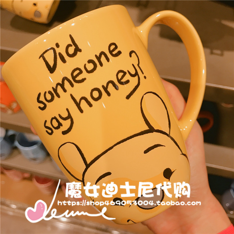 Winnie & 52Shanghai Disneyland Domestic purchasing agent Mickey Minnie Mug Donald Duck Big mouth ceramics Mark cup Water cup just