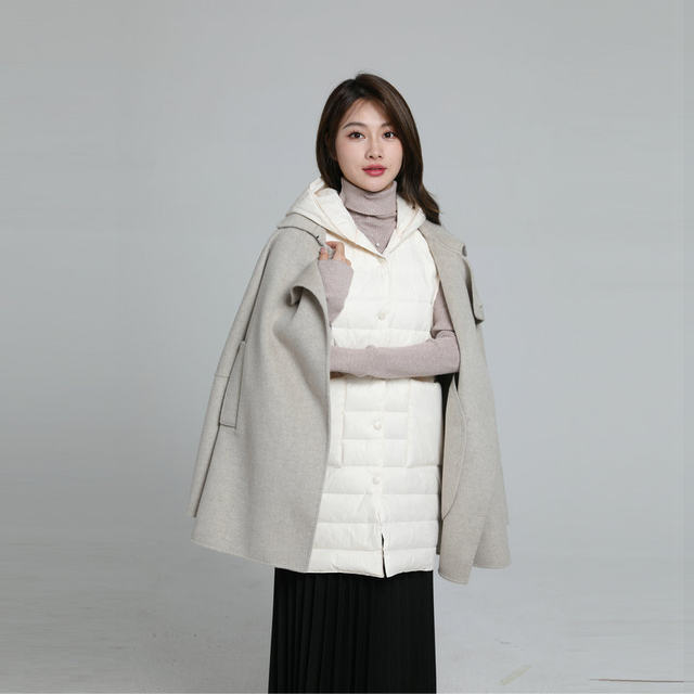 2023 off-season women's mid-length down vest sleeveless hooded fashionable down jacket vest liner warm Korean style trend