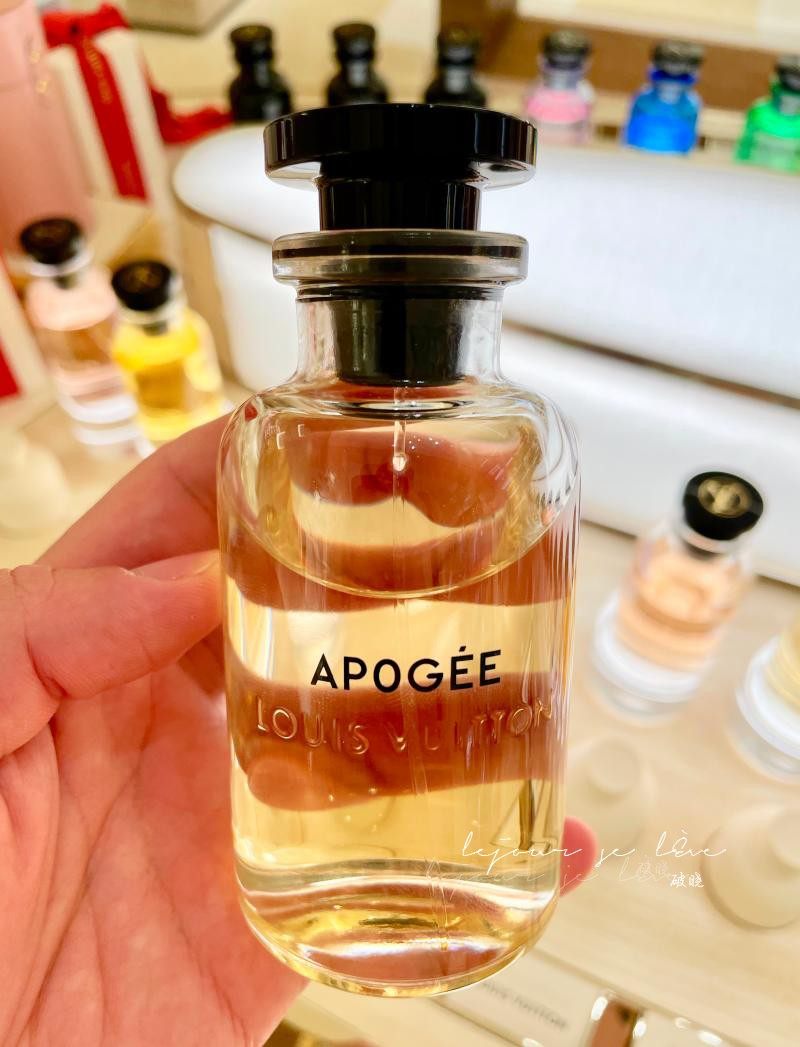 LVM女士巅峰APOGEE香水值得买吗？铃兰木兰茉莉香怎么用才不撞香？_香水