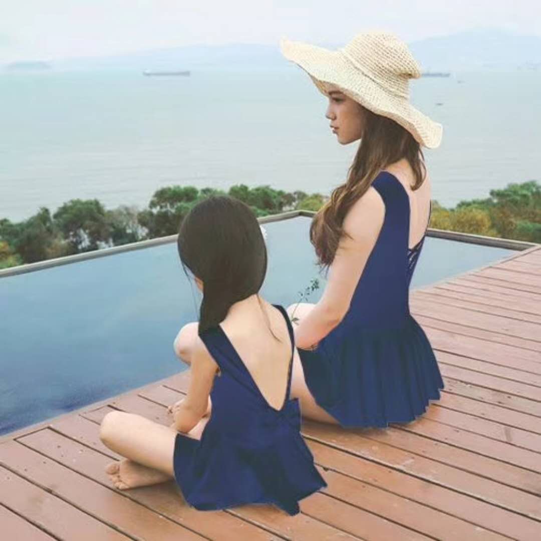 South Korea's new parent-child swimsuit Mother-daughter one-piece skirt bathing hot spring large girl children's swimsuit Girl swimsuit