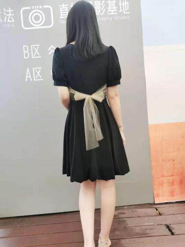 〈现货〉连衣裙，女装连衣裙，伊娜蕾尔