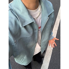 蓝色