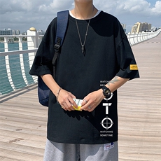 黑色