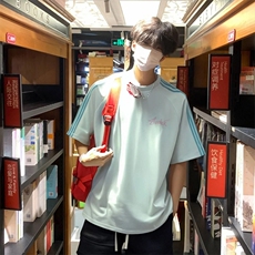 抖音得物品质二开240克宽松纯棉美式潮牌印花三条杠中性风短袖T恤，男装T恤，电商A486-1