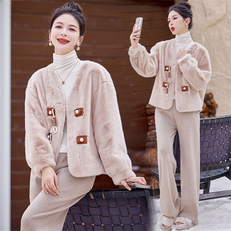 芷墨冬季新款休闲宽松千金大小姐风皮毛一体外套加厚拼接通勤外套，女装皮草，芷墨服饰