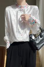 衬衫女长袖立领民族风上衣复古刺绣2025年秋季，女装衬衫，绒宛羊绒