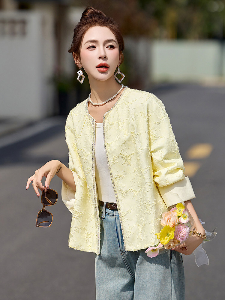 黄色显白超好看提花短外套女2025春装新款小香风时尚气质减龄上衣,女装短外套,布芭啦