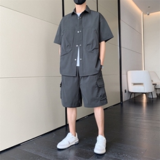 深灰色