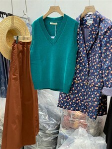 定制复古面料西装图片