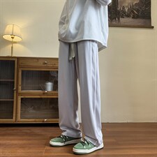 灰色