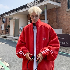 红色